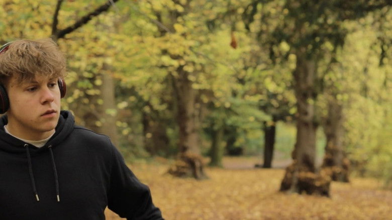 кадр из фильма Alone - The Short Film