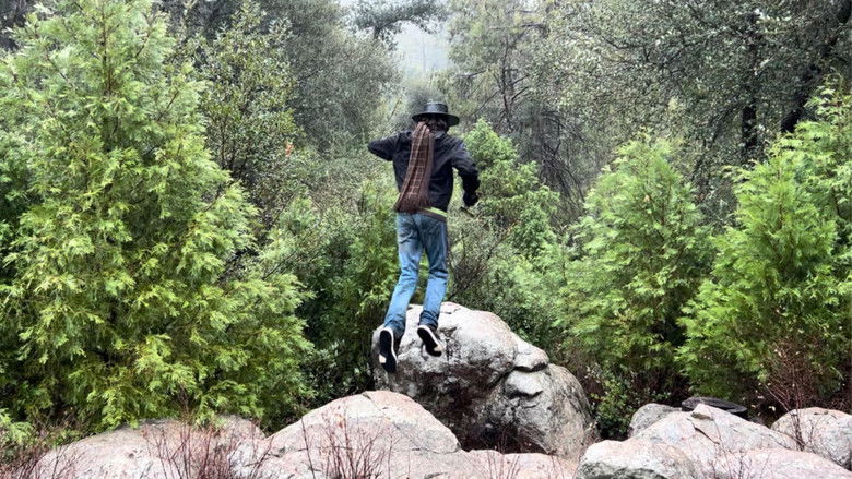 кадр из фильма Hunting Bigfoot