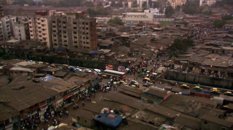 кадр из фильма The Real Slumdogs