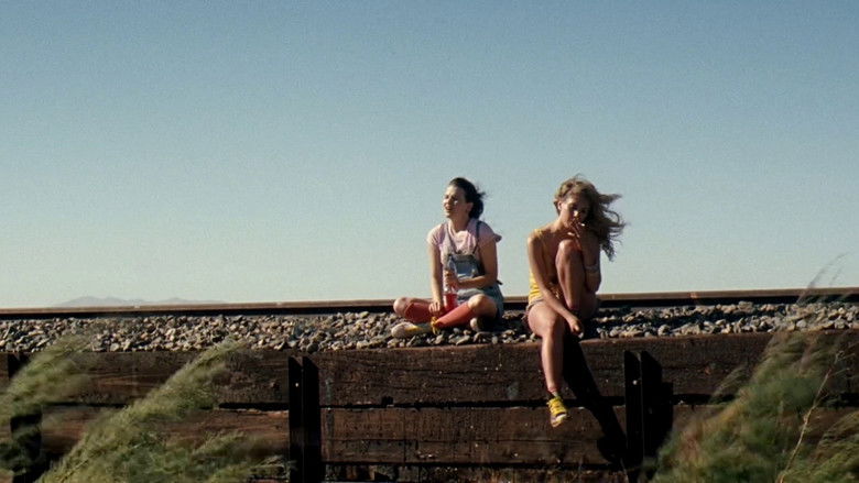 кадр из фильма Спокойной ночи, Луна