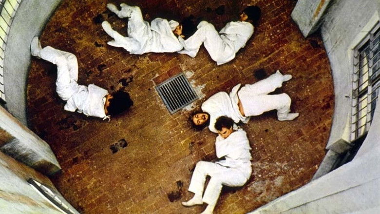 кадр из фильма Неожиданный удар