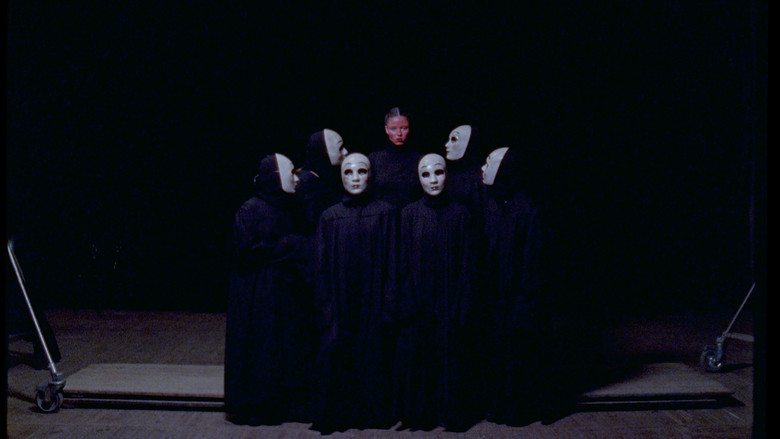 кадр из фильма Aeterna