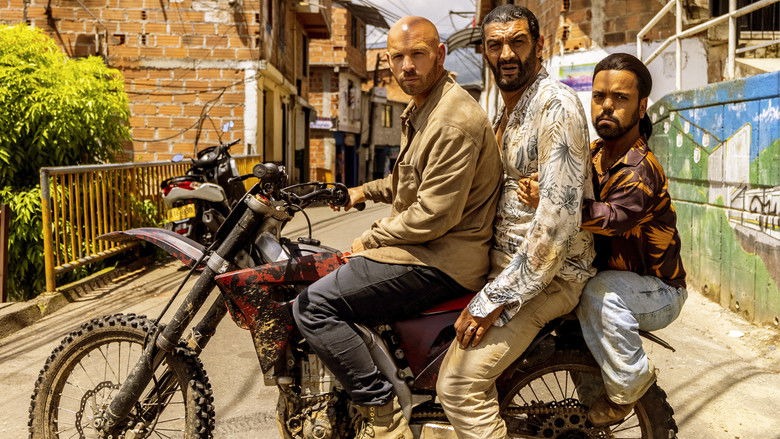 кадр из фильма Медельин