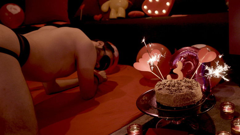 кадр из фильма Σπινθηροβόλα Κεράκια