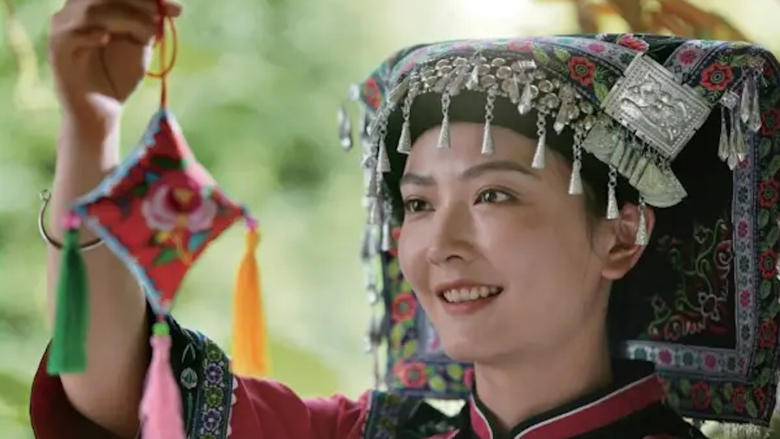 кадр из фильма 刺梨花开