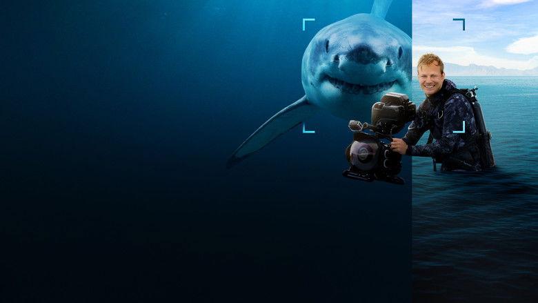 кадр из фильма Лицом к лицу с акулами с Берти Грегори