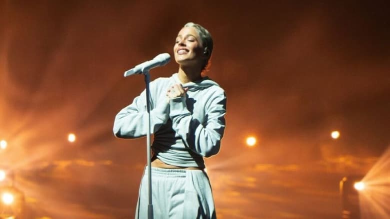 кадр из фильма TINI: Un mechón de pelo