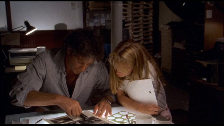 кадр из фильма Фиалки синие