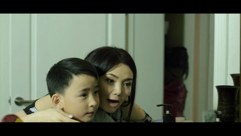 кадр из фильма Ээжээ надтай гэрлээч