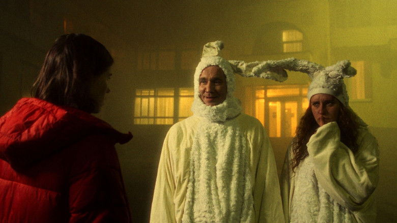 кадр из фильма Отпуск в октябре