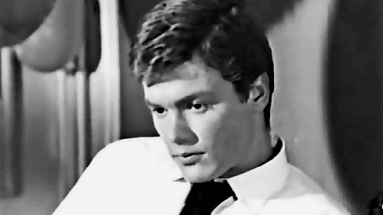 кадр из фильма Πονεμένη μητέρα