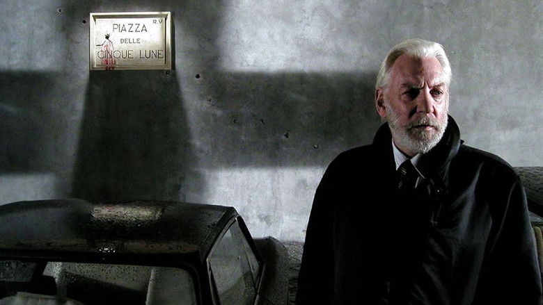 кадр из фильма Площадь пяти лун