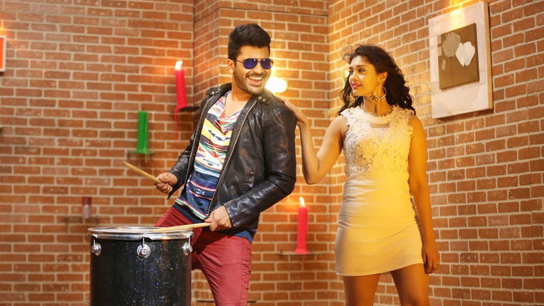 кадр из фильма ఎక్స్‌ప్రెస్ రాజా