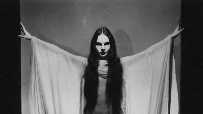 кадр из фильма Знак вампира