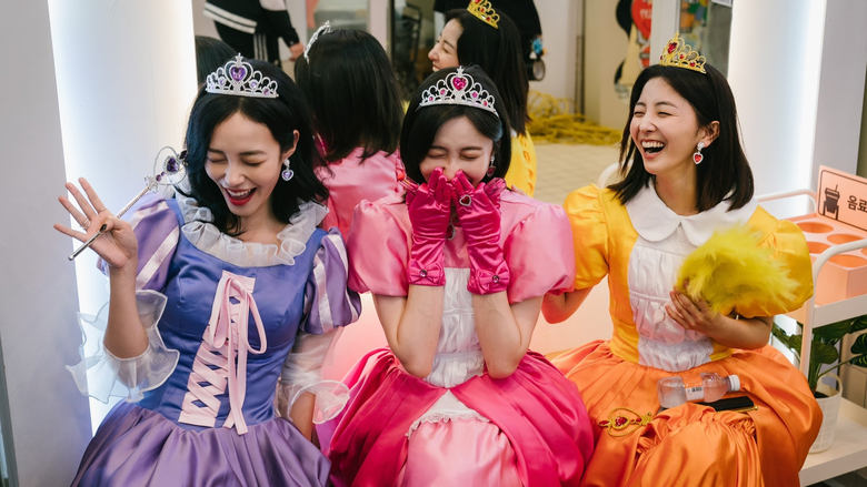 кадр из фильма Сказочка для взрослых