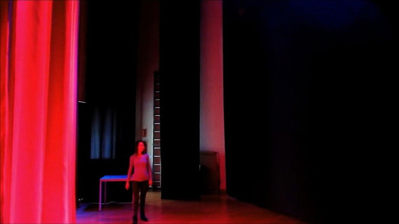 кадр из фильма Roja Oscuridad