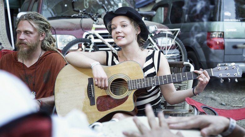 кадр из фильма Along the Roadside