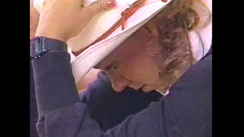 кадр из фильма Return to Cheyenne