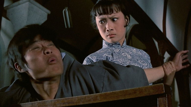 кадр из фильма Удар таэквондо