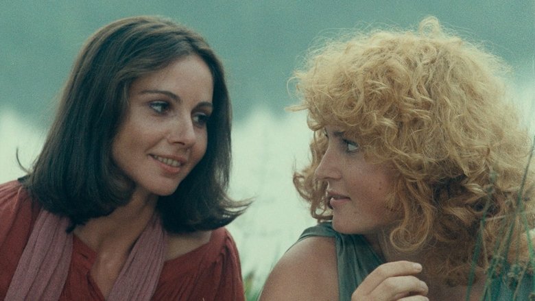 кадр из фильма Одна поет, другая нет