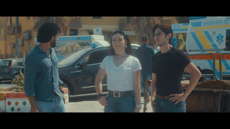 кадр из фильма Oltre