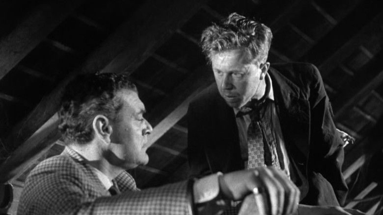 кадр из фильма The Intruder