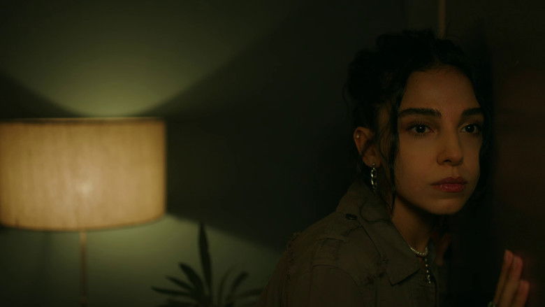 кадр из фильма ان شالله الدنيا تتهد