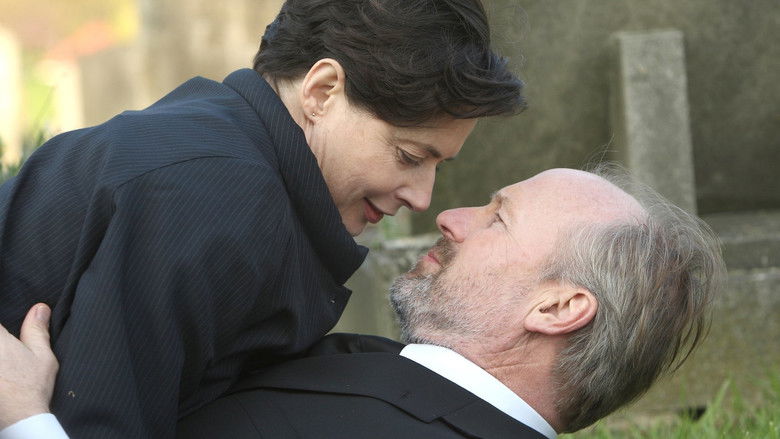 кадр из фильма Поздние цветы