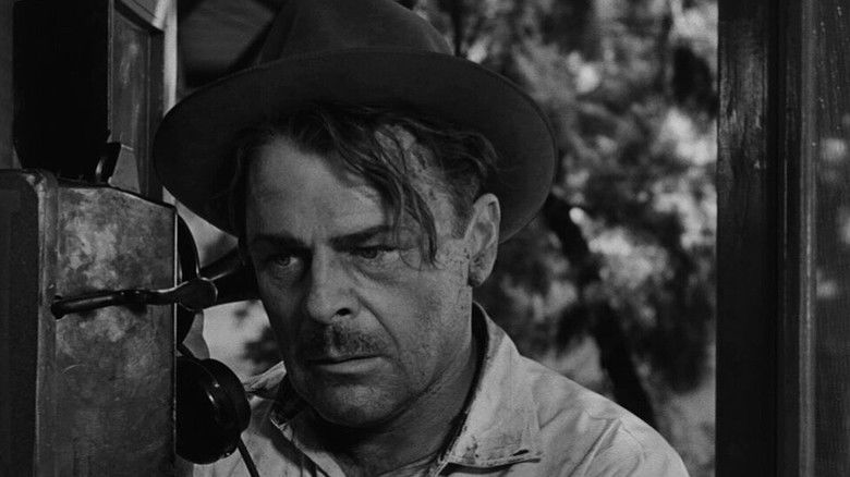 кадр из фильма Удар