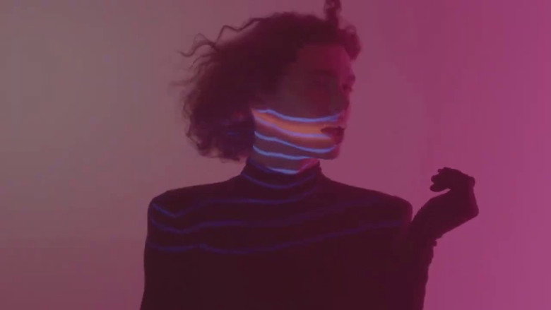 кадр из фильма SOPHIE: LIVESTREAM HEAV3N SUSPENDED