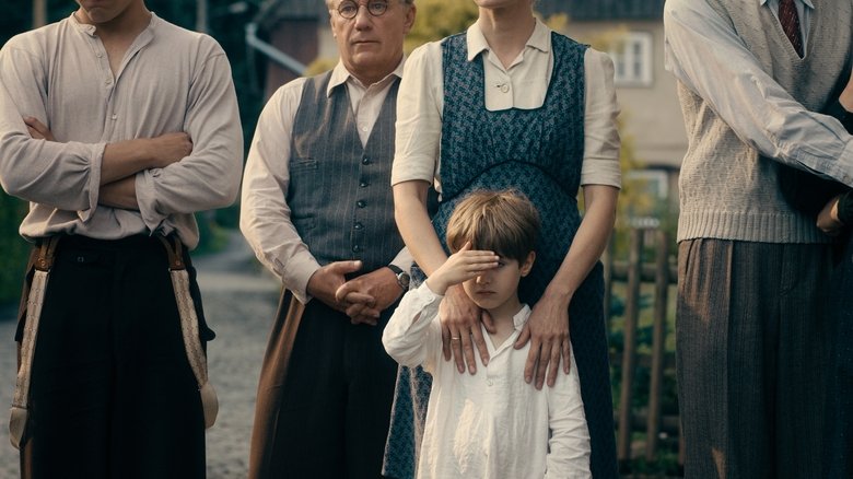 кадр из фильма Работа без авторства