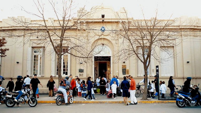 кадр из фильма Regreso a Coronel Vallejos