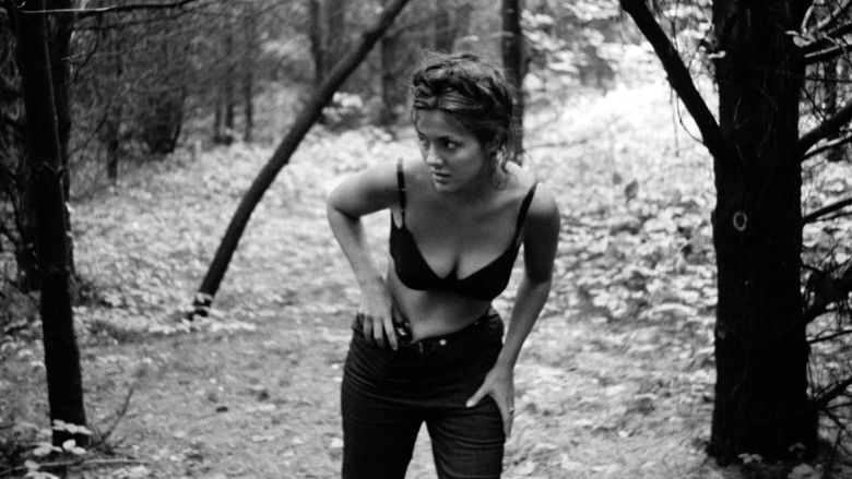 кадр из фильма Satan's Bed