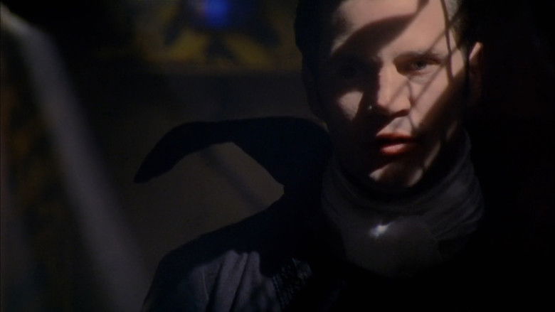 кадр из фильма Дракула 3000