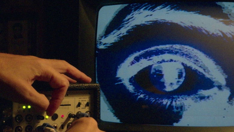 кадр из фильма Spectre: Sanity, Madness and The Family