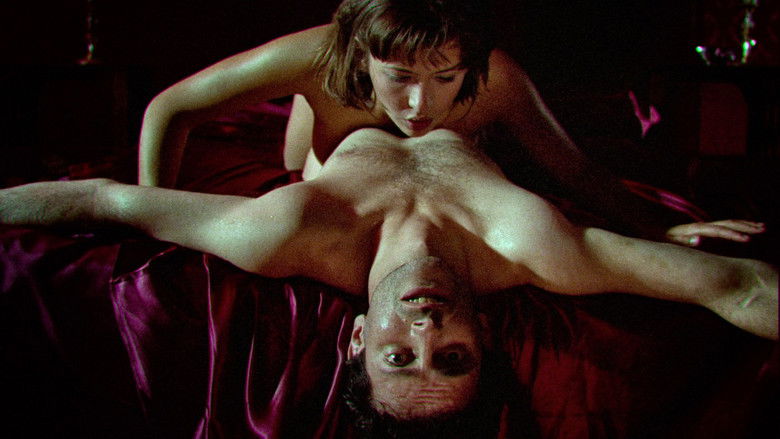 кадр из фильма Шальная любовь