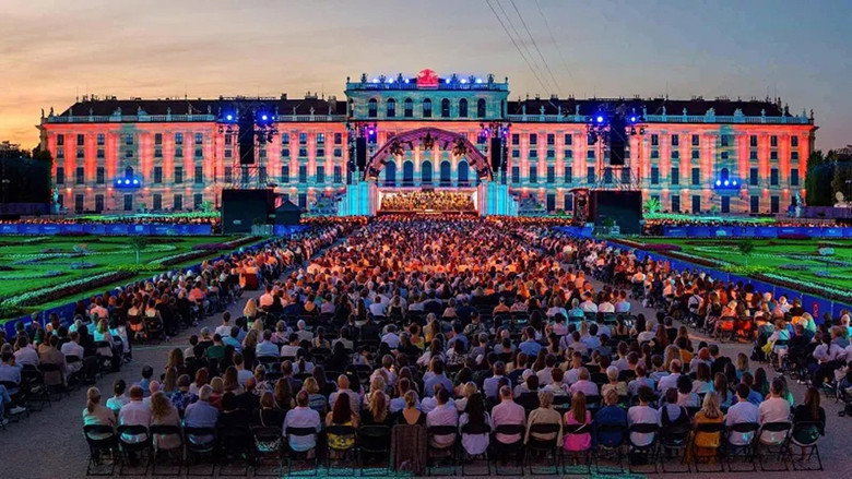 кадр из фильма Le concert des nuits d'été de Schönbrunn 2026
