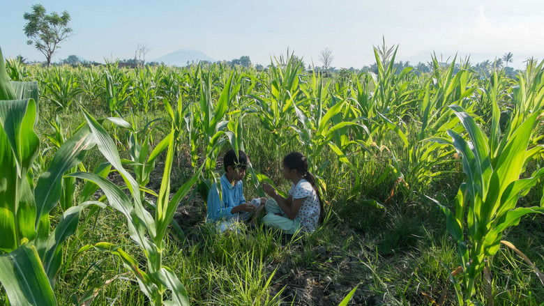 кадр из фильма Sekala Niskala