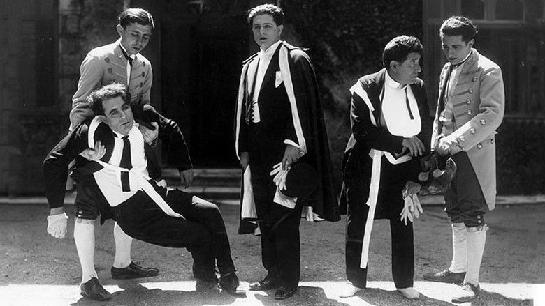 кадр из фильма Οι Απάχηδες των Αθηνών