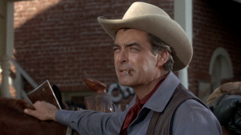 кадр из фильма The Gun Hawk