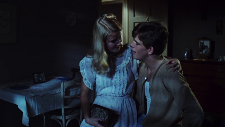 кадр из фильма Лживая Луна