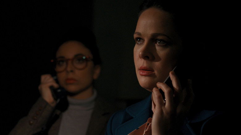 кадр из фильма Dim the Fluorescents