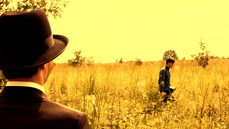 кадр из фильма Enter the Green Abyss