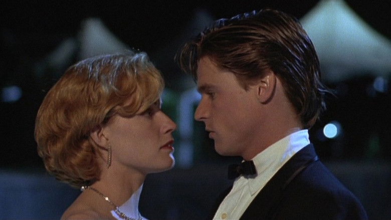 кадр из фильма Radio Inside