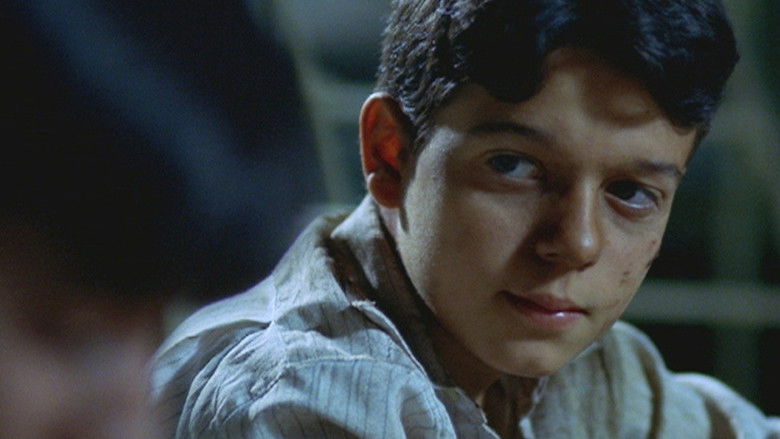 кадр из фильма Хребет дьявола