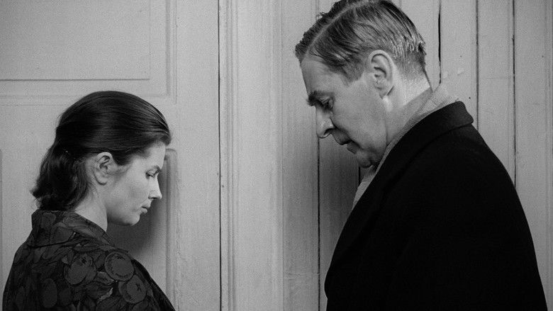 кадр из фильма Причастие