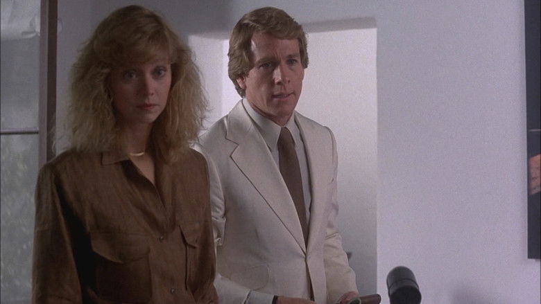 кадр из фильма Непримиримые противоречия