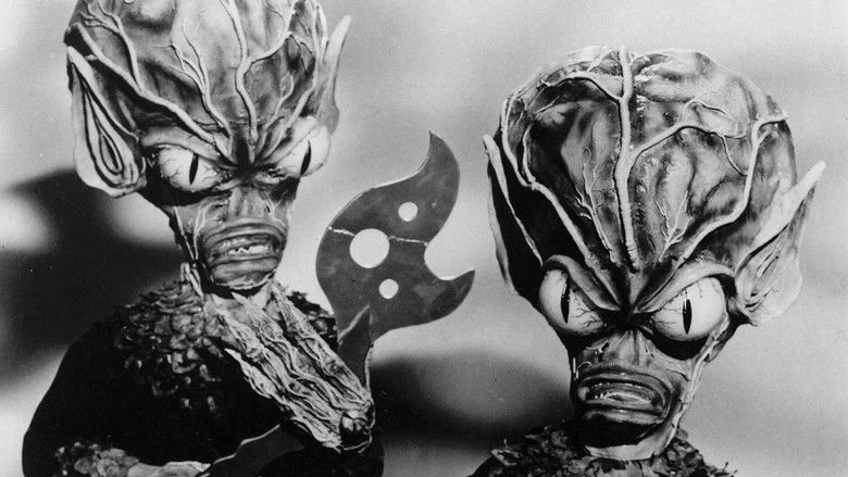 кадр из фильма Вторжение обитателей летающих тарелок