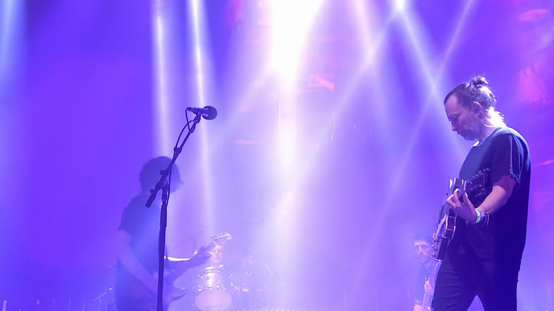 кадр из фильма Radiohead: Glastonbury 2017