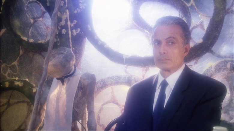 кадр из фильма Голоса извне